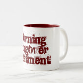 Behandeling van een overnachting tweekleurige koffiemok (Voorkant rechts)