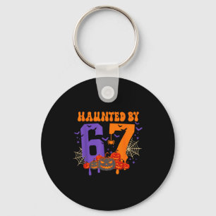 Behekst door 67 – Grappig Six Seven Meme 6 7 Hallo Sleutelhanger