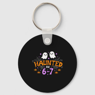 Behekst Door 67 Grappige Zes Zeven Meme Halloween Sleutelhanger