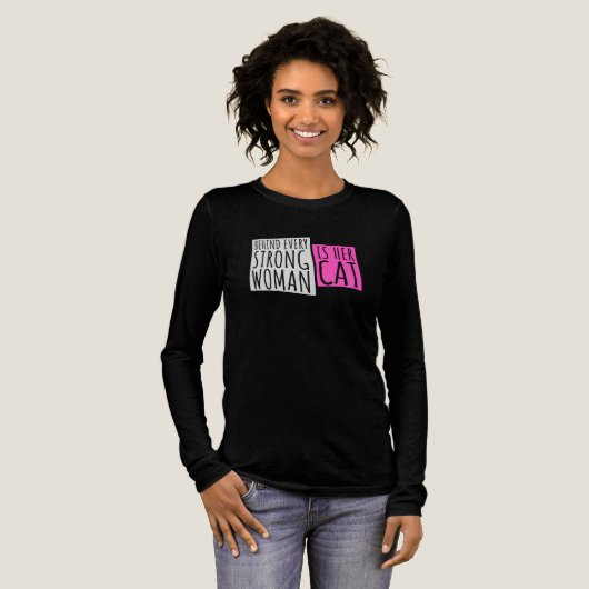 Behind Every Strong Woman Is Her Cat Funny Quote Tri-Blend Shirt (Voorkant)