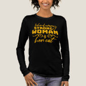Behind Every Strong Woman Is Her Cat Funny Quote Tri-Blend Shirt (Voorkant)