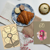 Beige 60e verjaardag Eenvoudige Doodle Flower Kaart