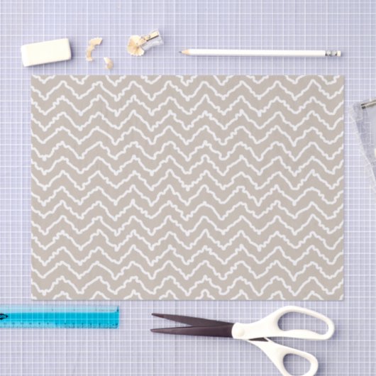 Beige And White Squiggly Chevron Zigzag Pattern Tissuepapier (Craft)