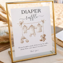 Beige babykleren en speelgoed luierraffle bord