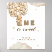 Beige Ballonnen Teddybeer Eén Is Lief Poster (Voorkant)