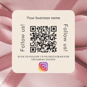 Beige bedrijfsnaam qr code instagram vierkante sticker
