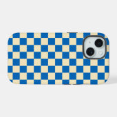 Beige + Blauwe Check Checkerboard Patroon iPhone 15 Case (Achterkant horizontaal)