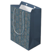 Beige Blue en Grey Alternative Pattern Design Medium Cadeauzakje (Achterkant Gekanteld)