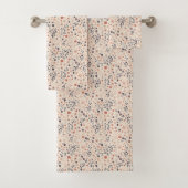 Beige Blush Roze Blauwe Koraal Boho Bloemen Bad Handdoek (Insitu)