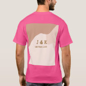 Beige boho curvy orange wedding name date t-shirt (Achterkant)