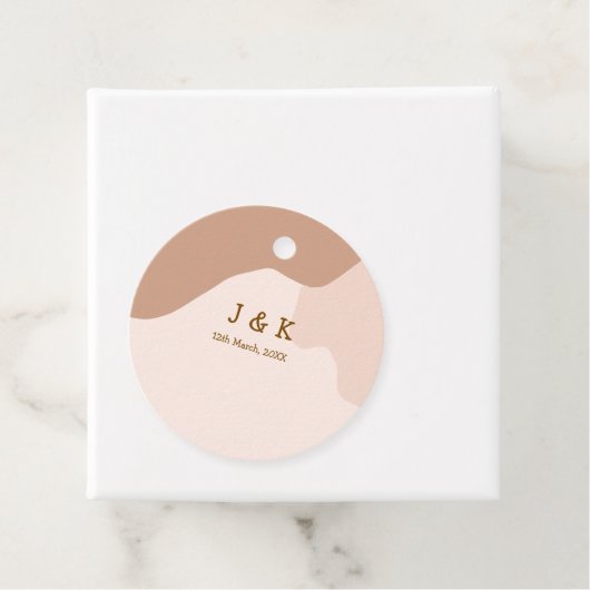 Beige boho curvy oranje bruiloft naam datum bedankjes labels (In situ)