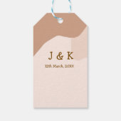 Beige boho curvy oranje bruiloft naam datum cadeaulabel (Achterkant)