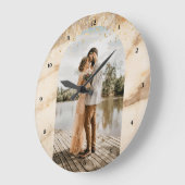 Beige Boho Lijst Foto Newly Weds 1st Jubileum Grote Klok (Hoek)