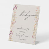 Beige boho wildflower baby shower welkomstbord reclamebord met voetstuk (Voorkant)