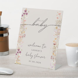 Beige boho wildflower baby shower welkomstbord reclamebord met voetstuk