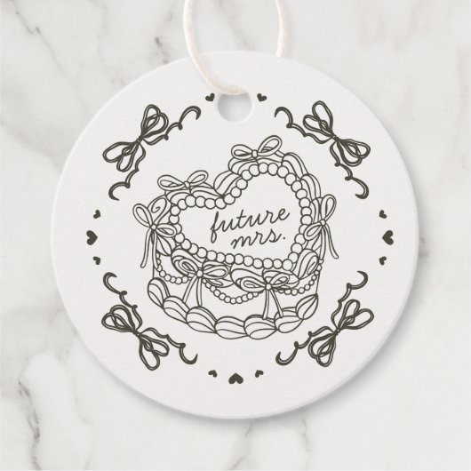 Beige Boog Retro Hart Coquette Cake Bruidscadeau Bedankjes Labels (Voorkant)