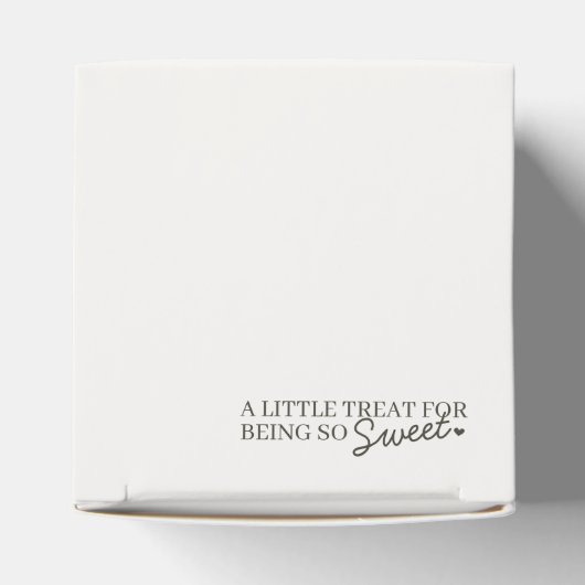 Beige Bow Retro Hart Coquette Taart Verjaardag Bedankdoosjes (Bovenkant)