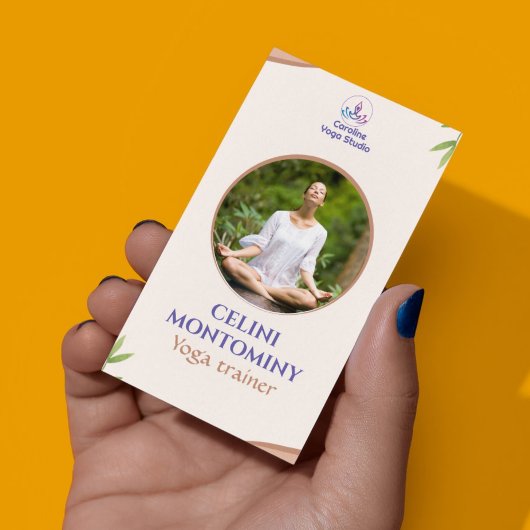 Beige Brown Minimalistische Yoga Trainer Visitekaa Visitekaartje