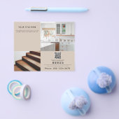 Beige Business 2 Promotiefoto QR Code Flyer (Enkel)