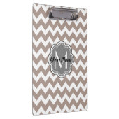 Beige Chevron, Grijze monogram, Gepersonaliseerde Klembord (Rechts)