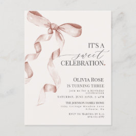 Beige Coquette Bow Girl Verjaardagsfeestje Uitnodi Briefkaart