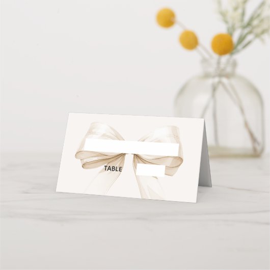 Beige Cream Bow Ivory Place Cards | Elegant Folded Plaatskaartje (Voorkant)