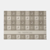 Beige Deer Plaid Pattern And Family Name Christmas Deurmat (Voorkant)