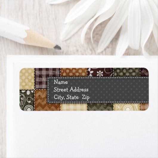 Beige, donkerbruine en olijfgroene Quilt look Etiket (Insitu)