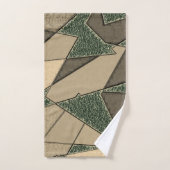 Beige driehoekige snede op de donkergroene achterg bad handdoek (Handdoek)