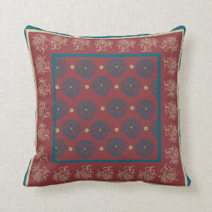 Beige en Dark Blue Oriental Floral op Maroon Kussen