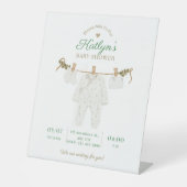 Beige en lichtgroene Baby shower uitnodiging Reclamebord Met Voetstuk (Voorkant)