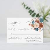 Beige en Stusty Blue Floral no Meal RSVP Kaartje (Staand voorkant)