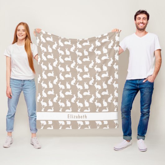 Beige En Witte Konijnenpatroon Met Naam Pasen Fleece Deken (In situ)