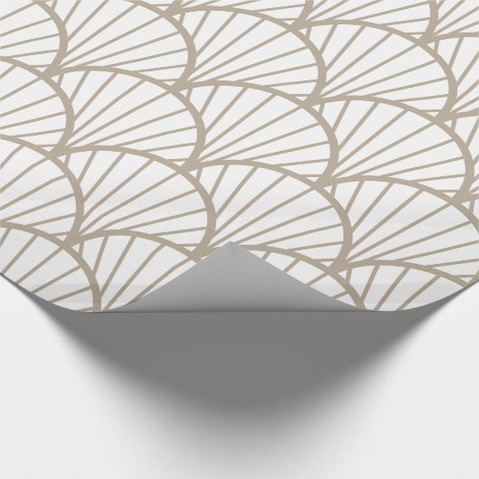 Beige en witte scallop patroon cadeaupapier (Hoek)
