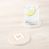 Beige en Witte Stripes Aangepaste monogram Sandsto Zandsteen Onderzetter (Zijkant)