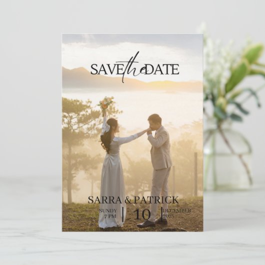 Beige en Zwart Elegante Trouw Save the Date (Staand voorkant)