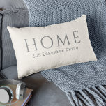 Beige Gepersonaliseerde Thuistypografie met Adres Kussen<br><div class="desc">Personaliseer uw leefruimte met dit unieke aangepaste ontwerp met het woord "HOME" in een groot mooi lettertype. Onder deze tekst is een tekst sjabloon voor het personaliseren met uw adres. Dit kussen wordt getoond in een neutraal licht beige met grijze tekst, een veelzijdig kleurenschema dat goed werkt met veel andere...</div>