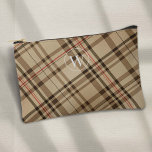 beige geruite patroongolf etui<br><div class="desc">Ontdek de ultieme mix van elegantie en functionaliteit met onze Beige Plaid Pattern Monogram Gold Accessoire Pouch, exclusief ontworpen door PixeliaDesigns. Deze verfijnde zak toont een tijdloos geruit patroon in rustgevende beige tinten, aangevuld met een gepersonaliseerd monogram in een elegant lettertype, waardoor het een veelzijdig accessoire is voor zowel vrouwen...</div>