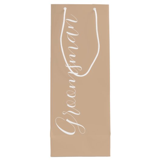Beige gestileerde script bruidsjonker wijn cadeautas (Achterkant)