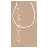 Beige gestileerde script bruidsmeisje trouwfeest klein cadeauzakje (Achterkant)