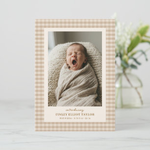 Beige Gingham Nieuwe Pasgeboren Foto Statistieken Aankondiging