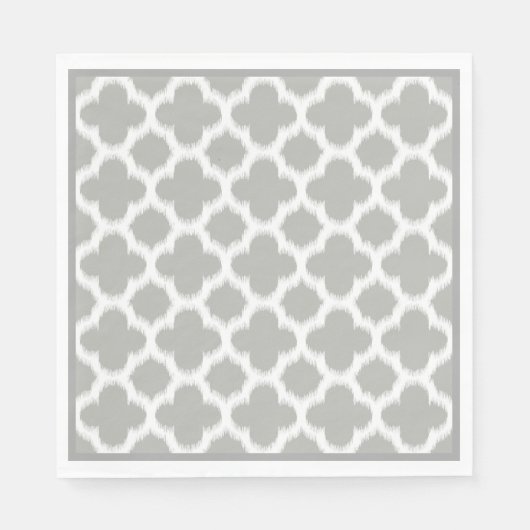 Beige Grey White Retro Ikat Quatrefoil Patroon Servetten (Voorkant)