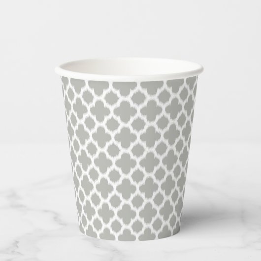 Beige Grey White Retro Ikat Quatrefoil Pattern Pap Papieren Bekers (Voorkant)
