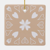 Beige Heart Folk Art Pattern-kerstboom Keramisch Ornament (Achterkant)