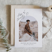 Beige Klasse van 2025 Arch Photo Afstuderen Aankondiging