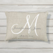Beige Linen Gray White Monogram Wedding Keepslag Buitenkussen (Achterkant)