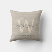 Beige Linnen Grijs Ivoor Monogram Trouwherinnering Kussen (Achterkant)