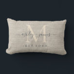 Beige Linnen Ivoor Monogram Schreef Trouw Aandenke Kussen<br><div class="desc">Elegante huwelijksaandenken beigekleurig geweven linnen effect kussen met tekst in off-black chic handgeschreven kalligrafie en stijlvolle moderne typografie. Voeg eenvoudig uw namen, monogram en huwelijksdatum toe. Prachtig luxe geschenk voor het pasgetrouwde stel. Exclusief voor u ontworpen door Happy Dolphin Studio. Als u hulp nodig heeft of bijpassende producten, neem dan...</div>