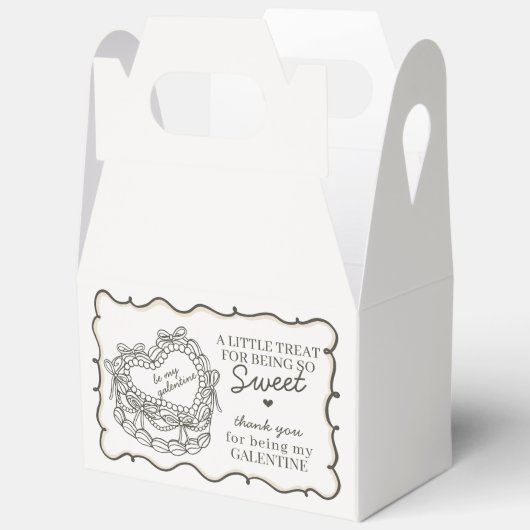 Beige Lint Hart Coquette Cake Galentines Feestje Bedankdoosjes (Open)