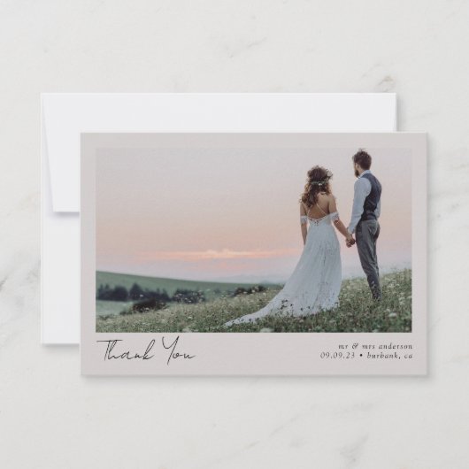 Beige minimalist 2 Fotokalligrafie bruiloft Bedankkaart (Voorkant)